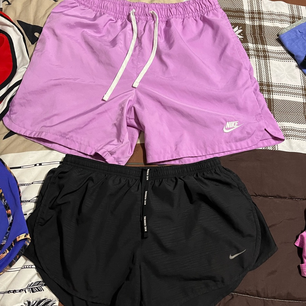 (4) Euc Nike Bundle Size Medium - image 4